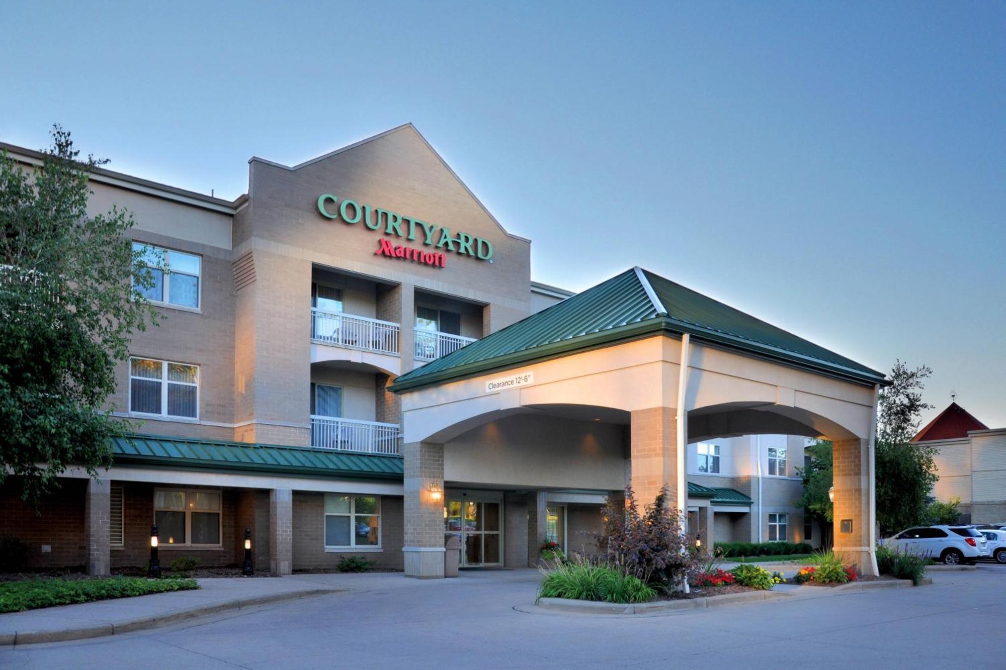 Courtyard Wausau Esterno foto