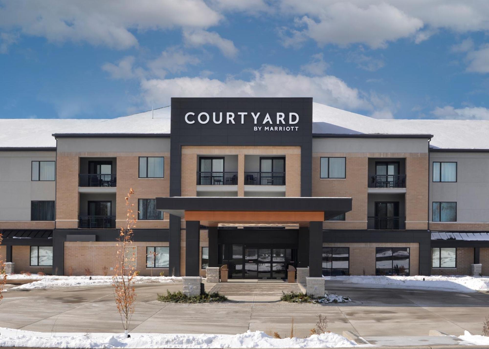 Courtyard Wausau Esterno foto